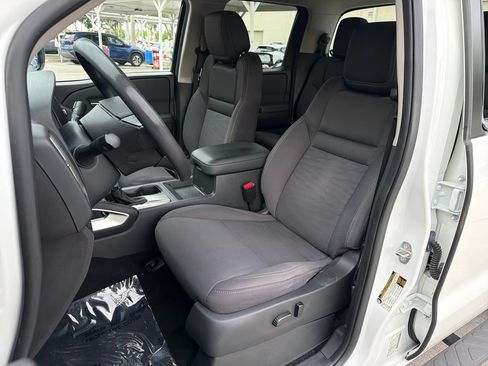 Used 2023 Nissan Frontier SV w/ Tow Package RWD image 29