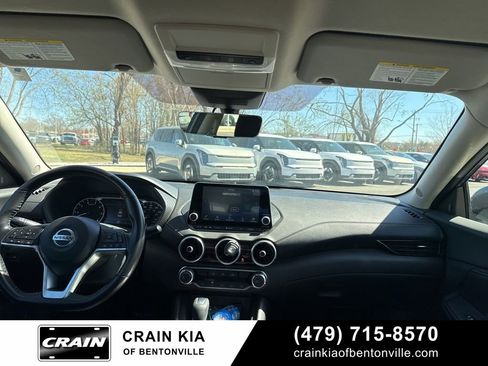 Used 2022 Nissan Sentra SV w/ Lighting Package image 8