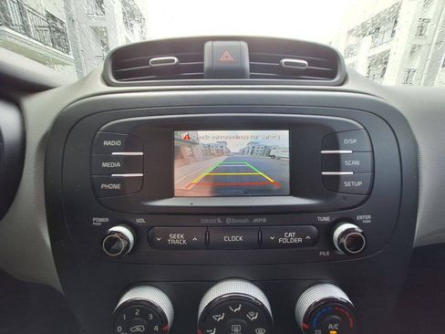 Used 2016 Kia Soul + FWD image 35
