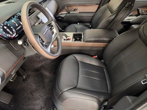 New 2026 Land Rover Range Rover Long Wheelbase SE AWD/4WD image 13