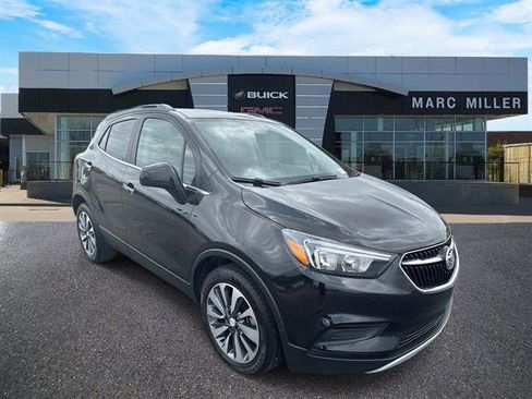 Used 2022 Buick Encore Preferred FWD image 1