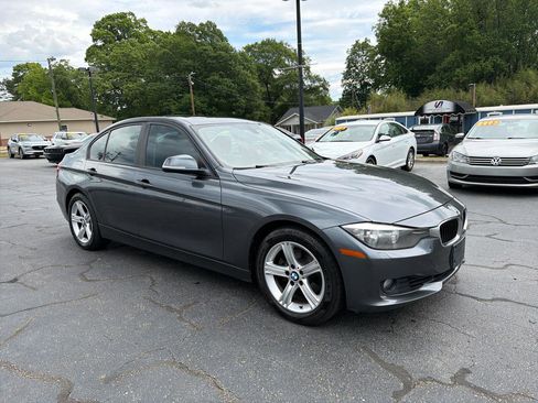 Used 2013 BMW 328i xDrive Sedan AWD/4WD image 8