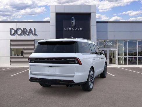 New 2025 Lincoln Navigator Black Label AWD/4WD image 8