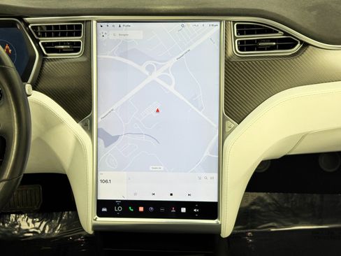 Used 2017 Tesla Model S 90D image 21