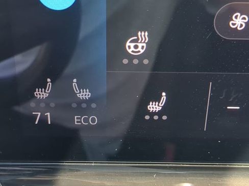 Certified 2022 Volkswagen ID.4 Pro S image 26