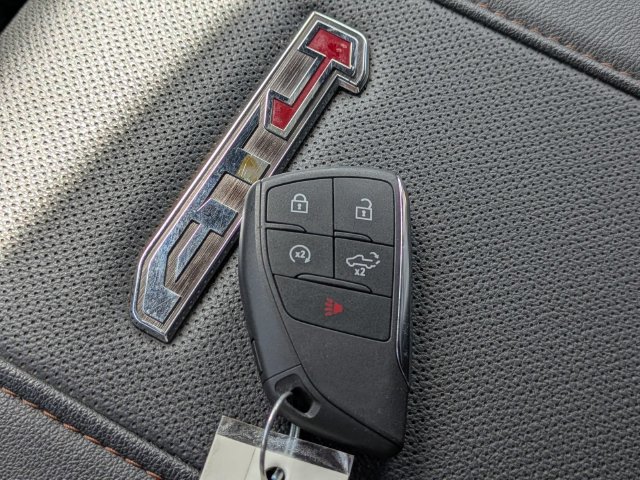 Used 2025 GMC Sierra 2500 AT4 AWD/4WD image 35