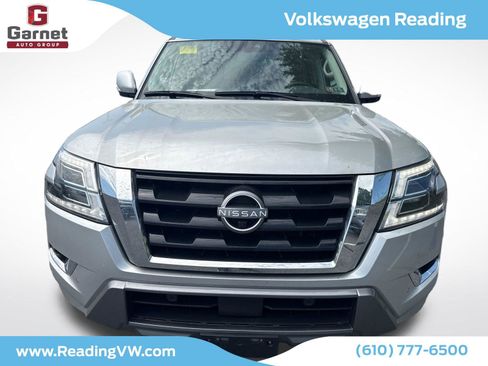 Used 2023 Nissan Armada SL w/ Captain's Chairs Package AWD/4WD image 9
