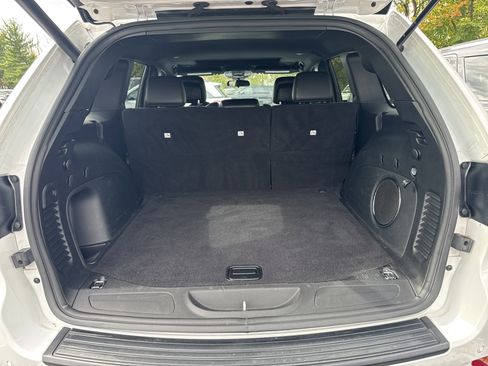 Certified 2021 Jeep Grand Cherokee Laredo X image 9