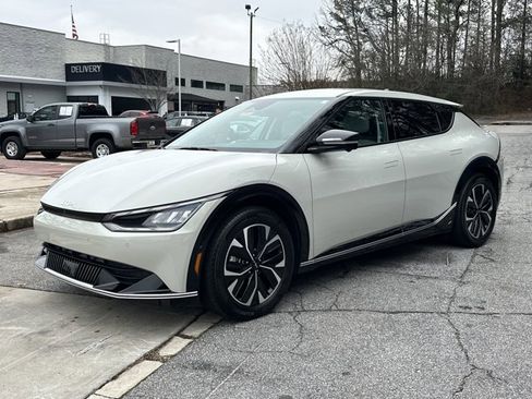 Used 2024 Kia EV6 Wind w/ Wind Technology Package image 2