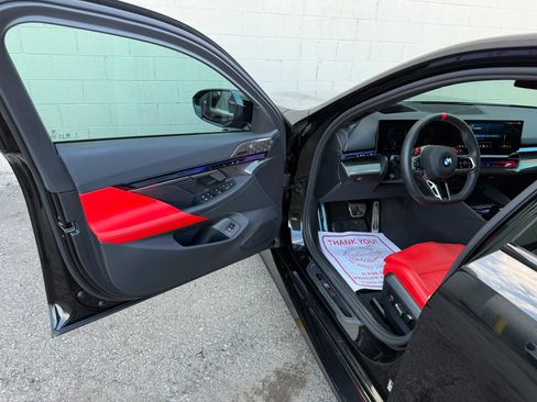 Used 2025 BMW M5 Sedan 4D w/ Executive Package image 48