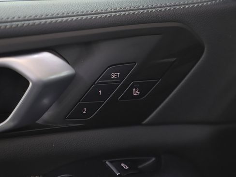 Used 2022 BMW X5 M50i image 26