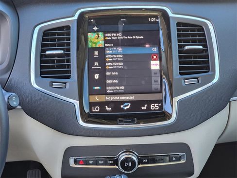 Used 2020 Volvo XC90 T5 Momentum w/ Protection Package Premier image 22