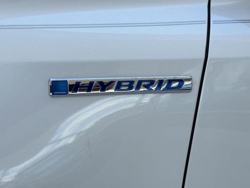 Used 2022 Honda CR-V Touring image 32