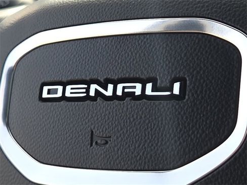 Used 2023 GMC Sierra 2500 Denali w/ Denali Ultimate Package image 29