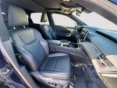 Used 2023 Lexus RX 350 Premium image 32