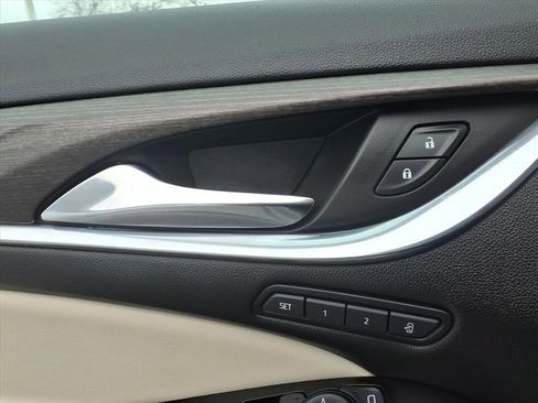 Used 2023 Buick Enclave Avenir w/ Avenir Technology Package image 16