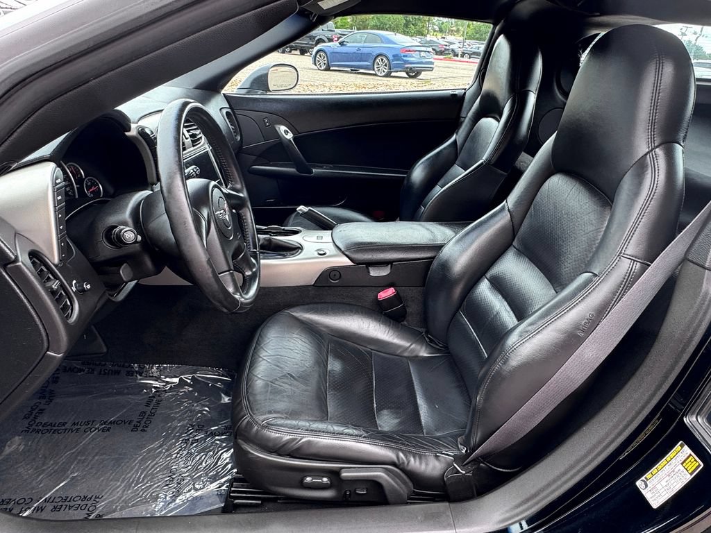 Used 2005 Chevrolet Corvette Coupe w/ Preferred Equipment Group RWD image 20
