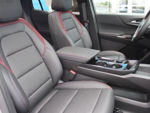 New 2026 Chevrolet Equinox RS FWD image 17