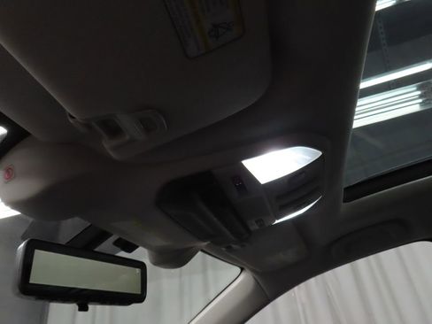 Used 2022 Subaru Ascent Touring w/ Popular Package #2A AWD/4WD image 22