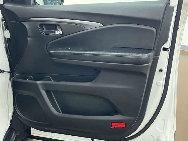 Used 2019 Honda Pilot EX image 28