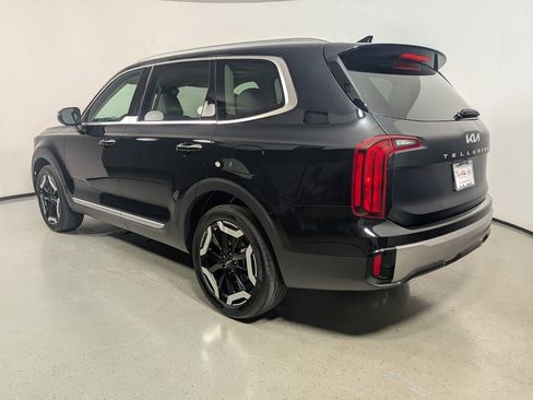 Used 2025 Kia Telluride S FWD image 5