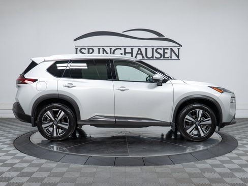 Used 2021 Nissan Rogue SL w/ Premium Package AWD/4WD image 4