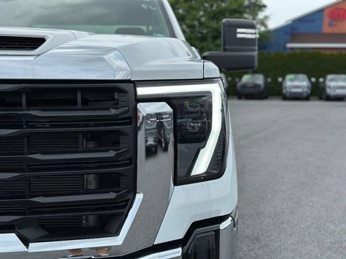 New 2026 GMC Sierra 3500 Pro w/ Convenience Package AWD/4WD image 31