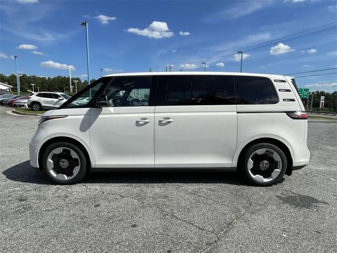 New 2025 Volkswagen ID. Buzz Pro S image 6