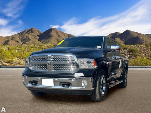 Used 2017 RAM 1500 Laramie w/ Convenience Group AWD/4WD image 2