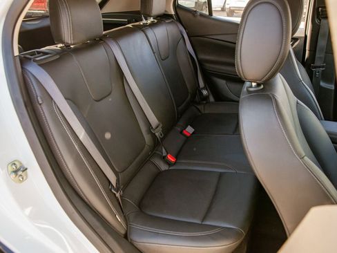 Used 2024 Buick Encore GX Sport Touring AWD/4WD image 12
