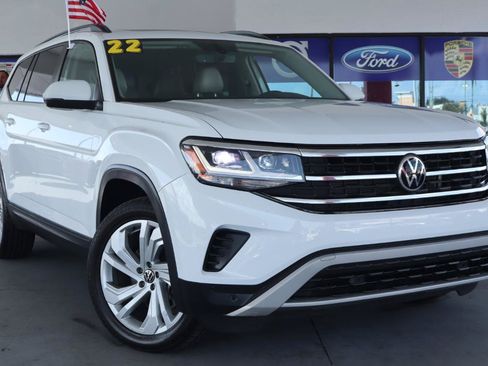 Used 2022 Volkswagen Atlas SE AWD/4WD image 2