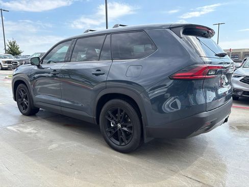Used 2026 Toyota Grand Highlander AWD image 4