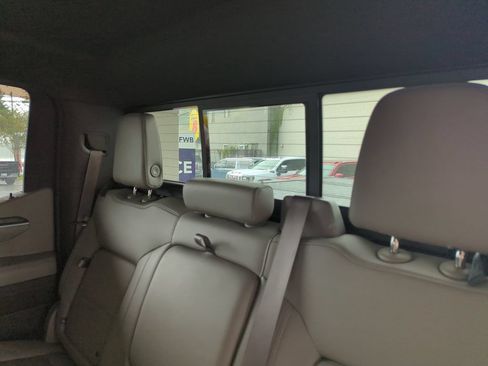 Used 2022 GMC Sierra 1500 SLT AWD/4WD image 29