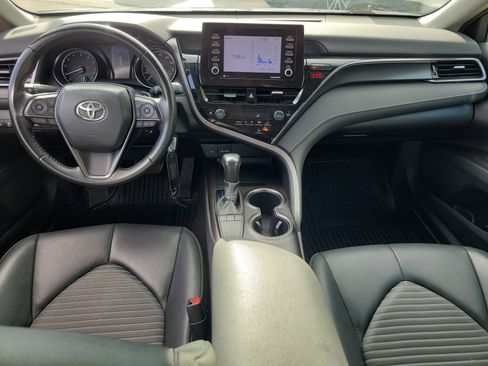Used 2024 Toyota Camry SE FWD image 13