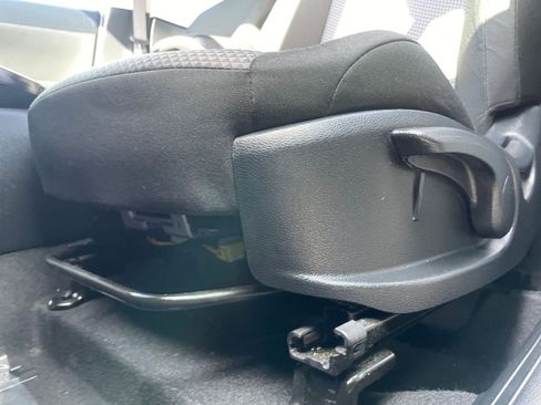 Used 2025 Kia Soul LX w/ LX Technology Package image 23