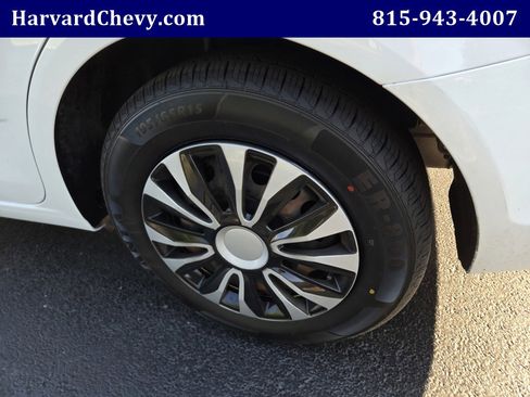 Used 2020 Chevrolet Sonic LS image 37