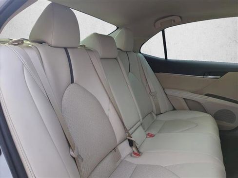 Used 2024 Toyota Camry XLE image 20
