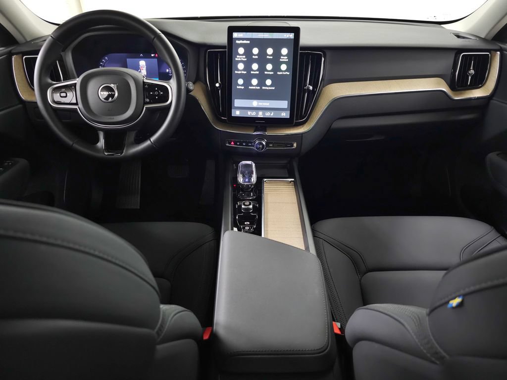 Certified 2026 Volvo XC60 B5 Plus AWD/4WD image 15