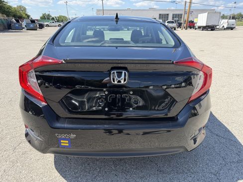 Used 2017 Honda Civic EX-T image 6