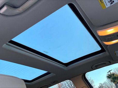 Used 2012 Mercedes-Benz GLK 350 2WD image 13