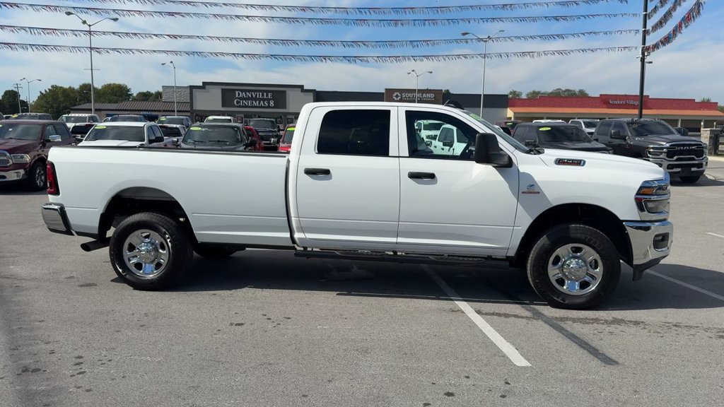 Used 2025 RAM 2500 Tradesman w/ Chrome Appearance Group AWD/4WD image 8