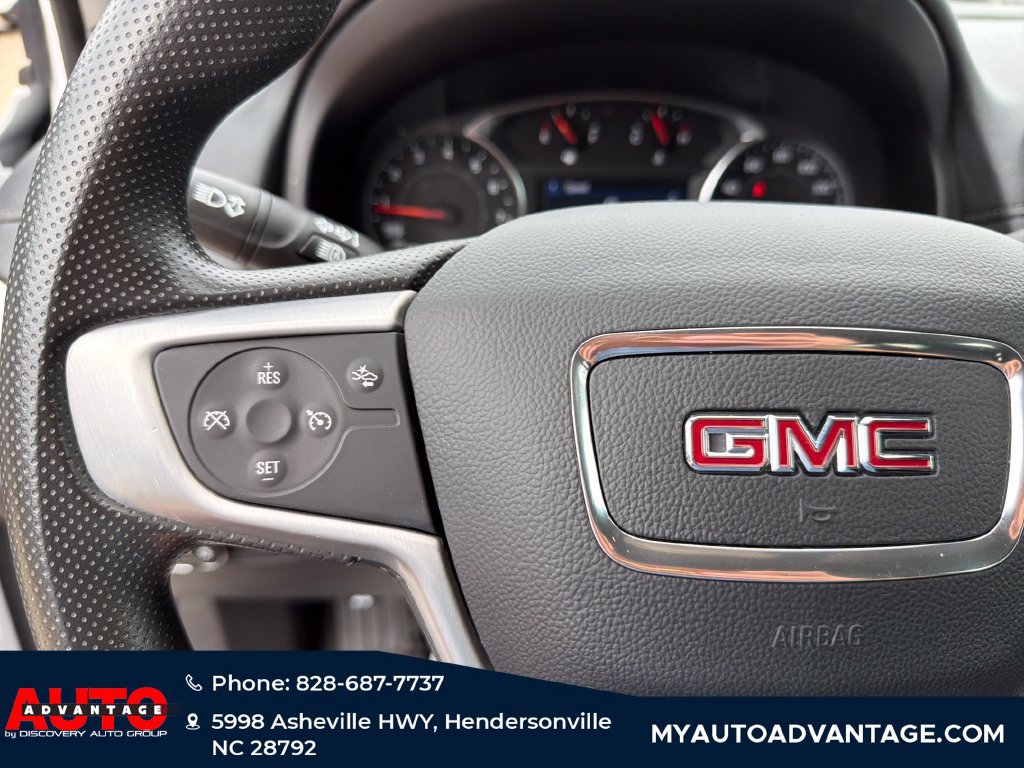 Used 2024 GMC Terrain SLE AWD/4WD image 23