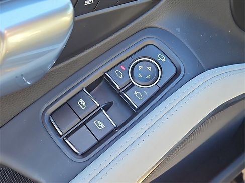 Certified 2025 Porsche 718 Boxster image 29