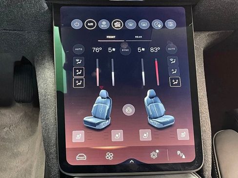 Used 2023 Lucid Air Touring AWD/4WD image 35