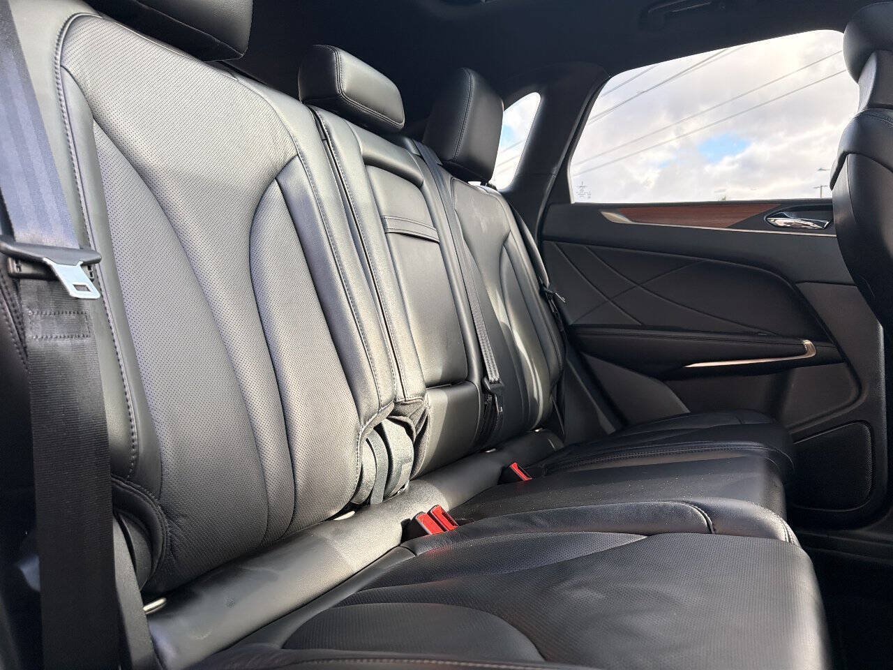 Used 2018 Lincoln MKC Reserve AWD/4WD image 20