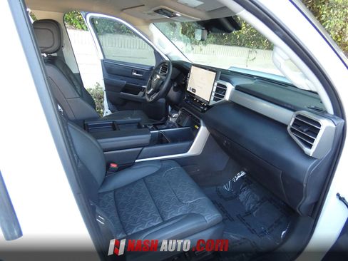 Used 2024 Toyota Tundra Limited AWD/4WD image 26