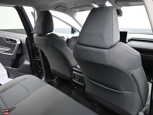 Used 2023 Toyota RAV4 LE image 12