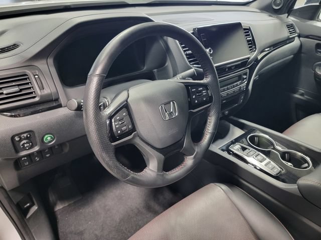 Used 2024 Honda Ridgeline Black Edition image 12