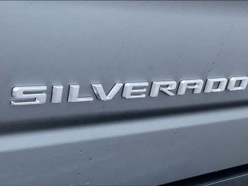 Used 2021 Chevrolet Silverado 1500 LT image 30