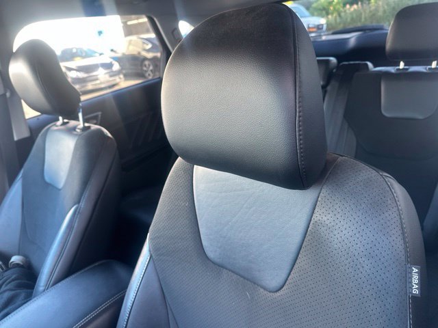 Used 2016 Ford Edge Sport w/ Technology Package AWD/4WD image 9